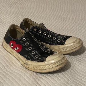 CdG PLAY  Converse Chuck Taylor All Star One Heart Low-Top Sneakers